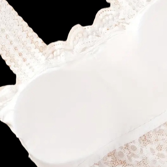 Sexy white lace camisole, size M, sheer - Picture 6 of 7